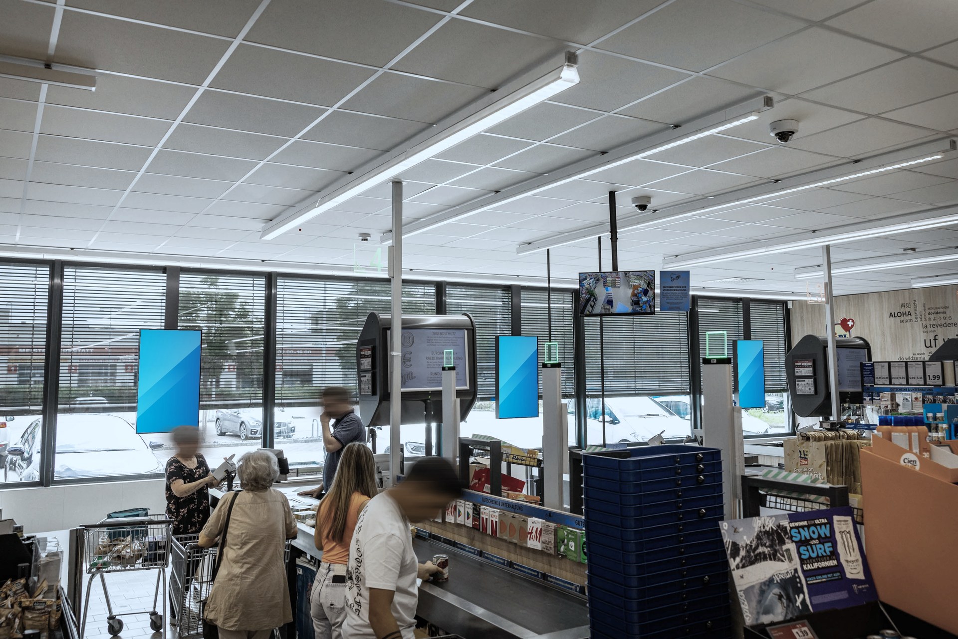DOOH-Werbescreens in der Lidl-Filiale Bellach (Schweiz)