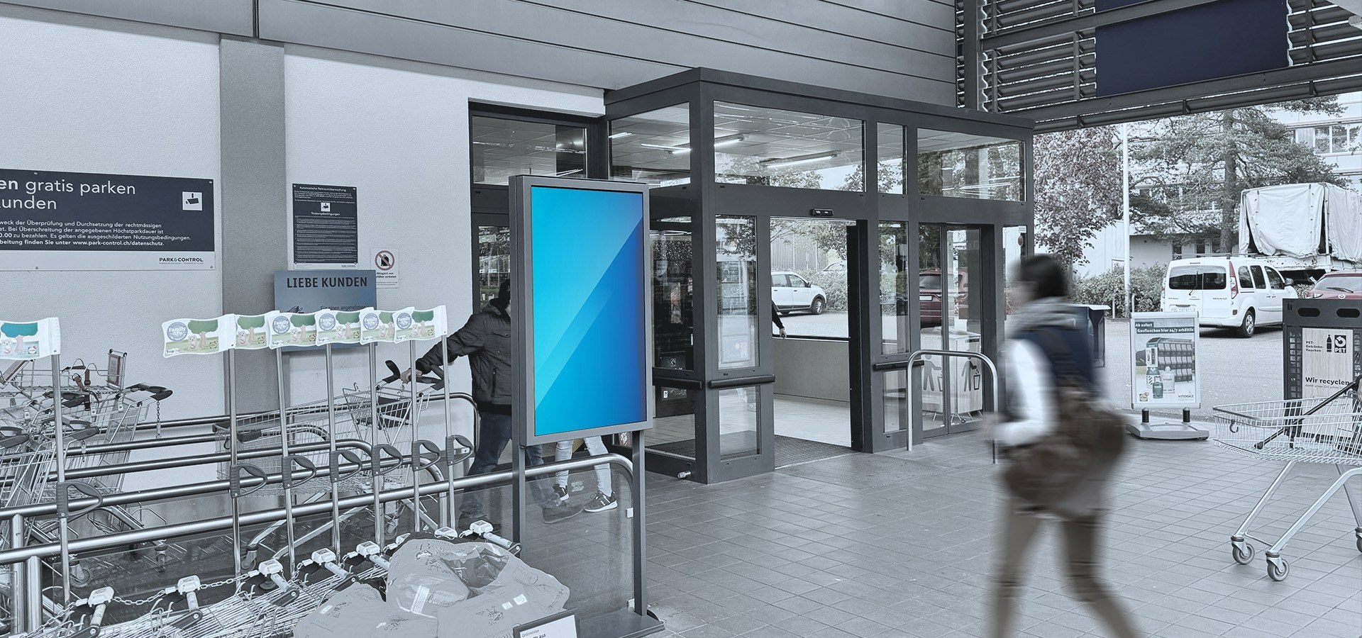 DOOH-Werbescreens in einer Lidl-Filiale in der Schweiz