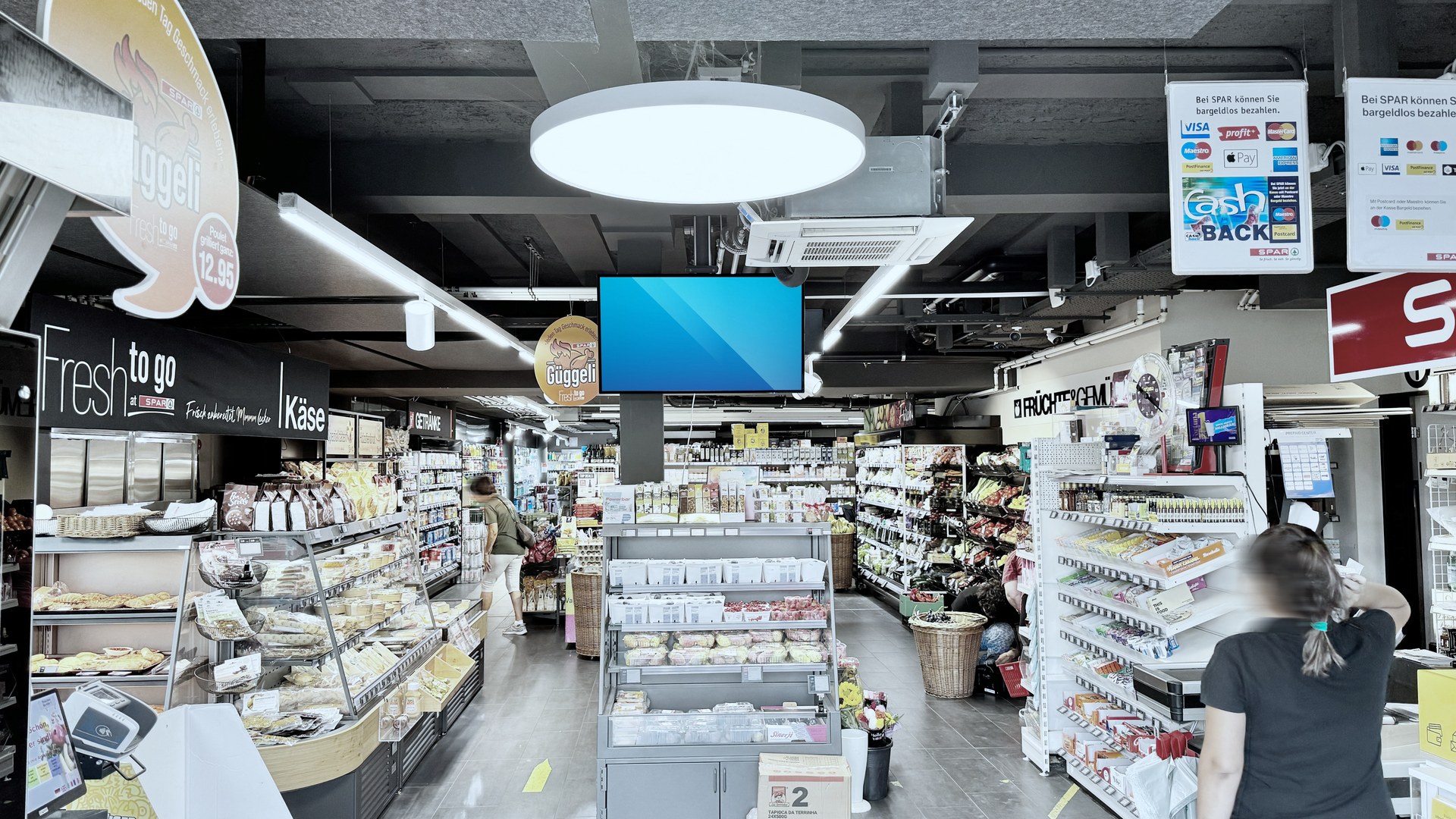 SPAR / TopCC / AVIA — DOOH-Werbescreen